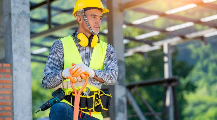 Professional gutter cleaning in Chinle, AZ